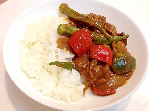 オクラが主役です☆夏野菜たっぷりのカレーライス